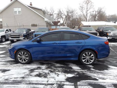Used 2015 Chrysler 200 S w/ Navigation & Sound Group I image 11