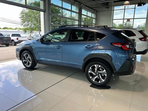 Used 2024 Subaru Crosstrek 2.0i Premium AWD/4WD image 11