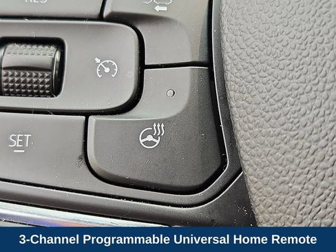 Used 2021 Buick Envision Essence w/ Technology Package I AWD/4WD image 9