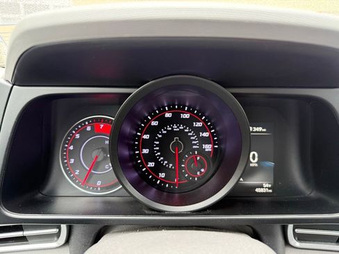Used 2023 Hyundai Elantra SEL FWD image 8