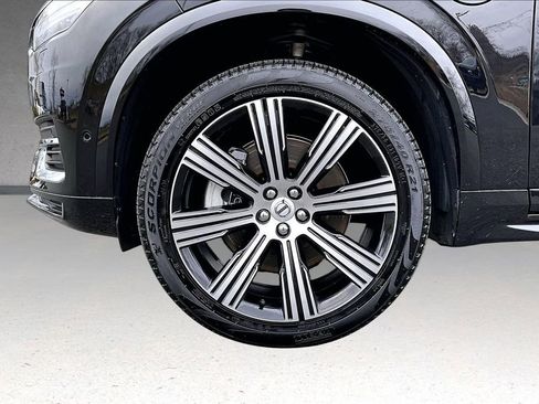 Certified 2025 Volvo XC90 T8 Ultra w/ Lounge Package image 35
