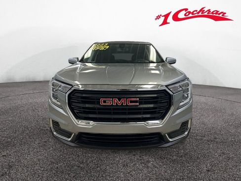 Certified 2023 GMC Terrain SLE image 31
