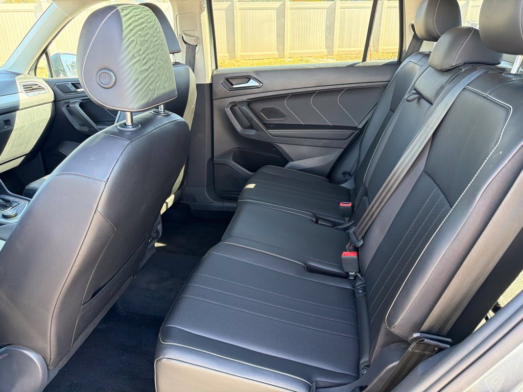 Used 2022 Volkswagen Tiguan SE AWD/4WD image 14