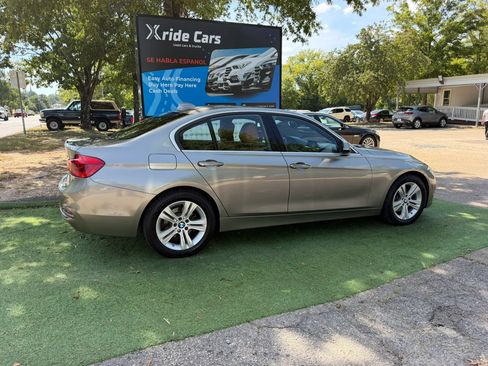 Used 2018 BMW 330i xDrive Sedan AWD/4WD image 5