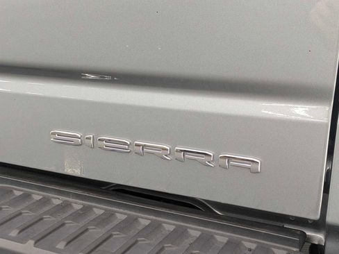 Used 2025 GMC Sierra 1500 Denali Ultimate AWD/4WD image 13