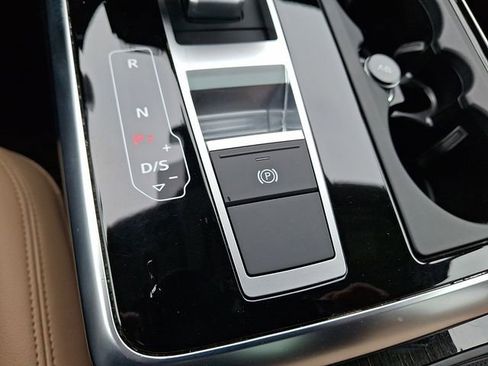 Used 2024 Audi Q7 2.0T Premium image 27