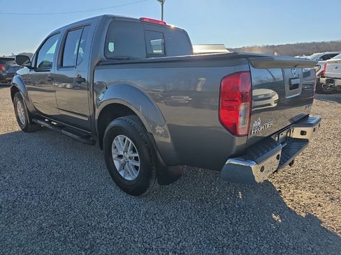 Used 2021 Nissan Frontier SV image 7
