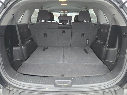Used 2013 Kia Sorento LX w/ Convenience Pkg image 10
