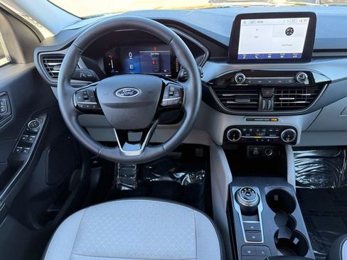 Certified 2024 Ford Escape Active image 8