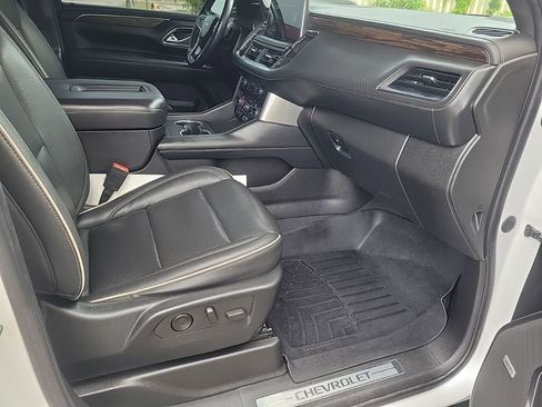 Used 2023 Chevrolet Tahoe Premier RWD image 14