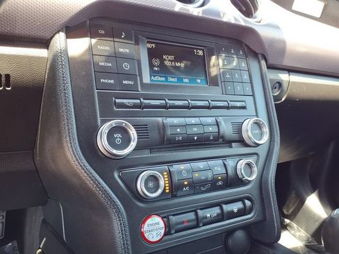 Used 2017 Ford Mustang Coupe RWD image 14