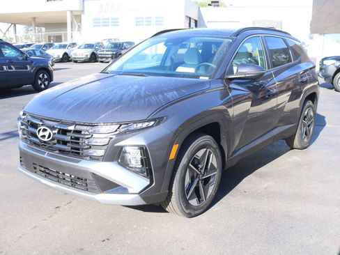 New 2025 Hyundai Tucson SEL image 9