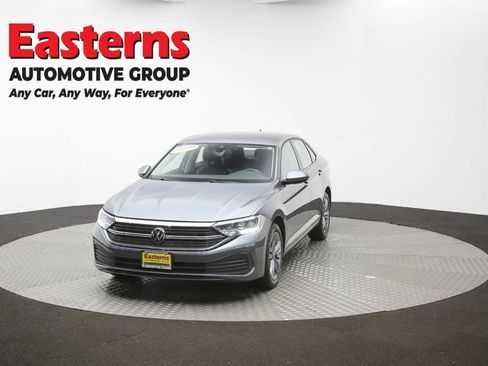 Used 2024 Volkswagen Jetta SE FWD image 47