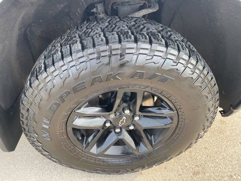 Used 2021 Chevrolet Silverado 1500 LT Trail Boss w/ Convenience Package II image 17