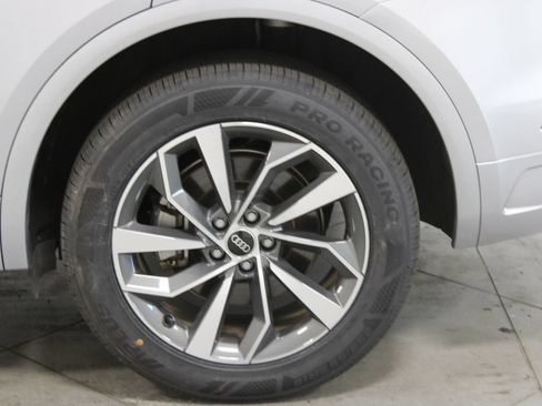 Used 2024 Audi Q5 2.0T Premium Plus AWD/4WD image 17