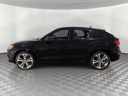 Used 2024 Audi Q5 2.0T Premium Plus w/ Premium Plus Package AWD/4WD image 2