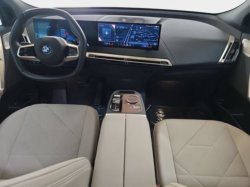Used 2024 BMW iX xDrive50 w/ Premium Package AWD/4WD image 12