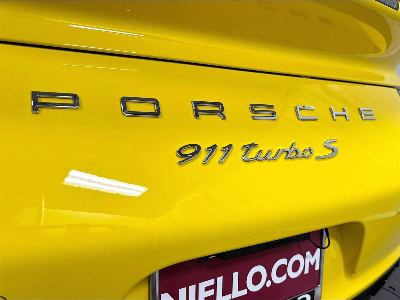 Used 2014 Porsche 911 Turbo S AWD/4WD image 32