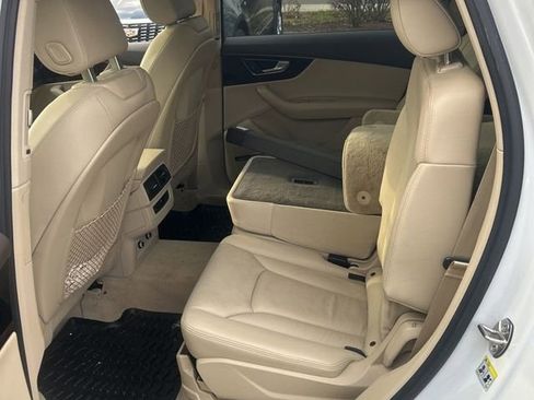 Used 2018 Audi Q7 3.0T Premium Plus image 15