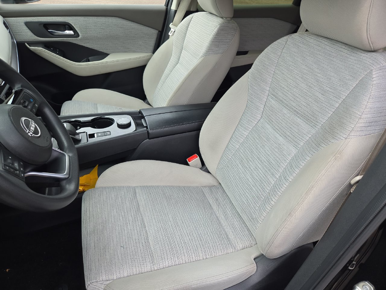 Used 2023 Nissan Rogue SV AWD/4WD image 24