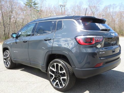 Used 2018 Jeep Compass Limited AWD/4WD image 7