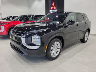 New 2026 Mitsubishi Outlander ES