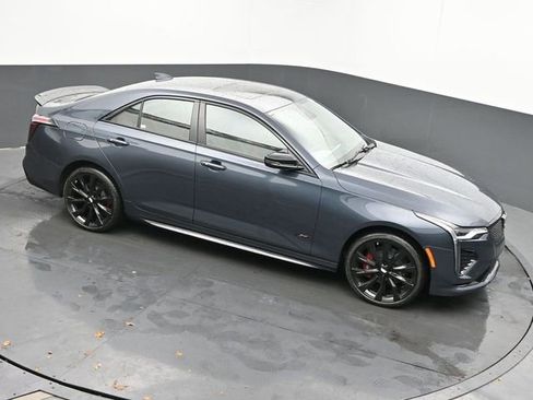 New 2025 Cadillac CT4 V w/ Super Cruise Package image 28