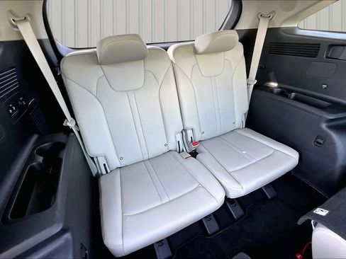 Used 2023 Kia Sorento SX Prestige w/ Panoramic Sunroof Package image 22