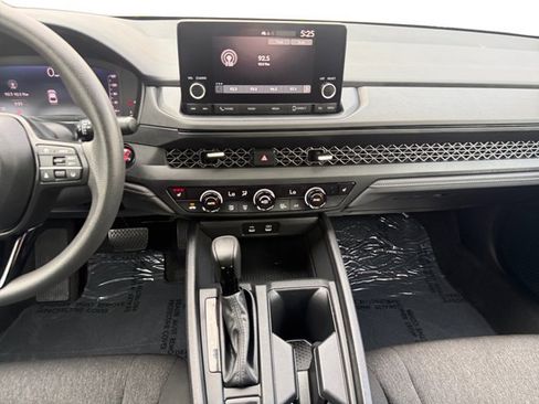 Used 2024 Honda Accord EX image 15