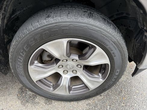 Used 2019 RAM 1500 Laramie image 14