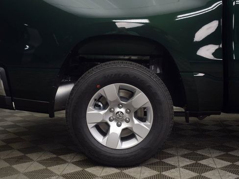 New 2026 RAM 1500 4x4 Crew Cab image 8