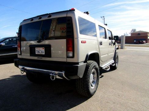 Used 2003 HUMMER H2 w/ Preferred Equipment Group image 17