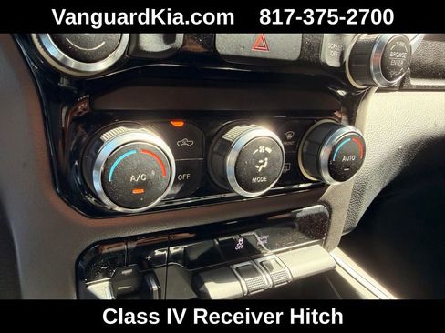 Used 2019 RAM 1500 Big Horn image 23