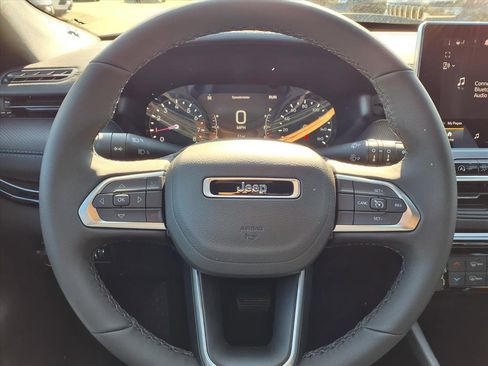 New 2026 Jeep Compass Altitude image 12