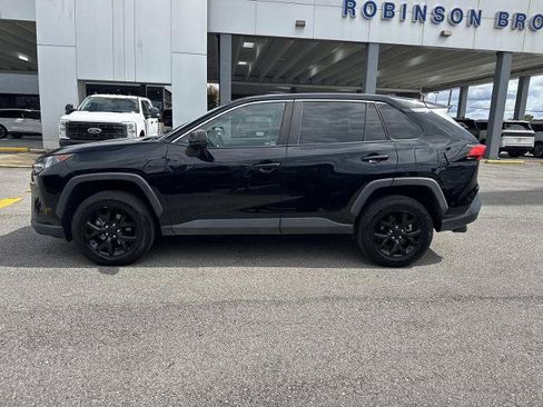 Used 2022 Toyota RAV4 LE FWD image 8