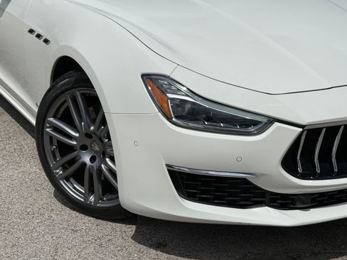 Used 2018 Maserati Ghibli S GranLusso AWD/4WD image 3