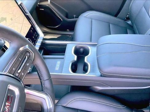 New 2026 GMC Acadia Elevation w/ Elevation Premium Package FWD image 9