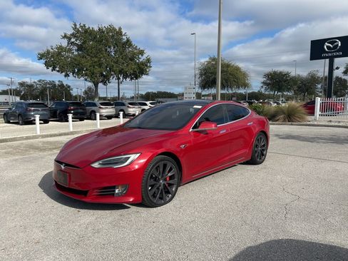 Used 2020 Tesla Model S Performance image 1