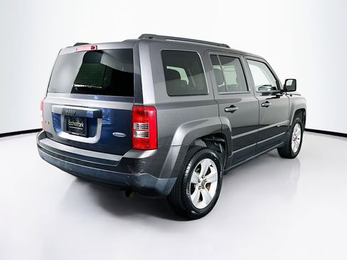 Used 2015 Jeep Patriot Latitude AWD/4WD image 9