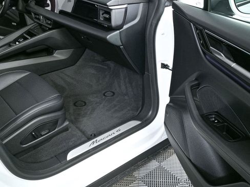 Certified 2024 Porsche Macan 4 Electric AWD/4WD image 25