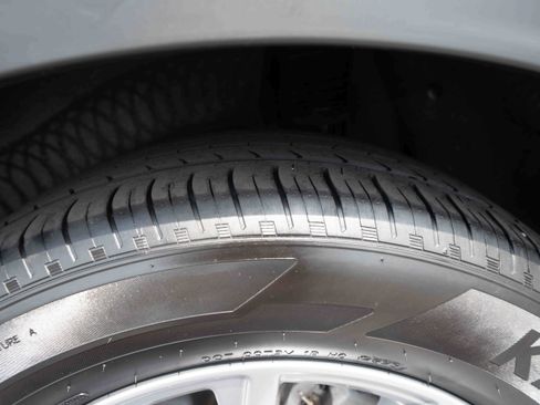 Certified 2024 Honda CR-V EX image 30