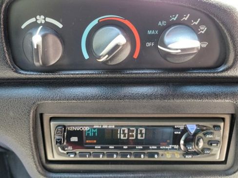 Used 1995 Chevrolet Camaro Z28 image 17