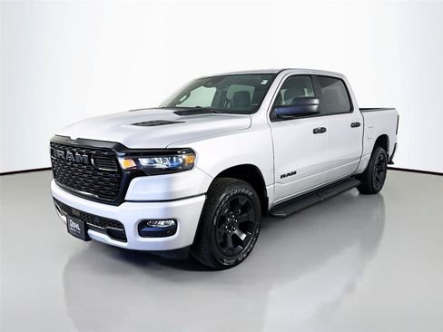 New 2026 RAM 1500 Express AWD/4WD image 4