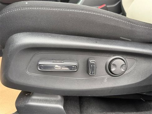 Certified 2023 Honda CR-V EX image 19