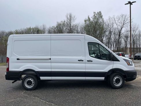 New 2026 Ford Transit 250 148 Medium Roof RWD image 2