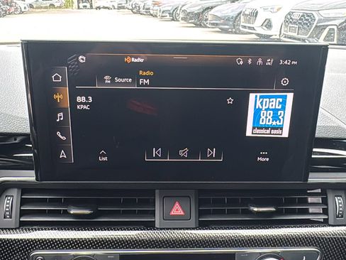 Used 2022 Audi S4 Premium Plus w/ Premium Plus Package image 18