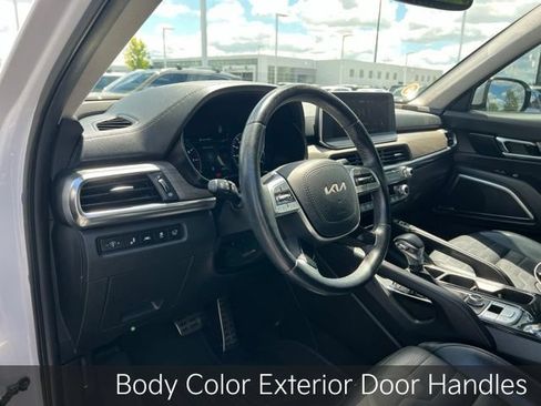 Certified 2022 Kia Telluride SX w/ SX Prestige Package AWD/4WD image 10