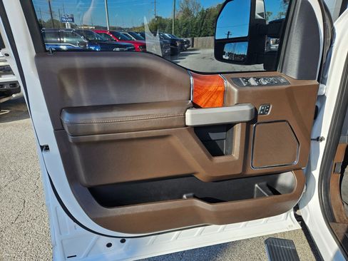 Used 2022 Ford F250 King Ranch w/ King Ranch Ultimate Package image 21