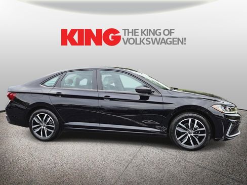 New 2026 Volkswagen Jetta SE FWD image 2