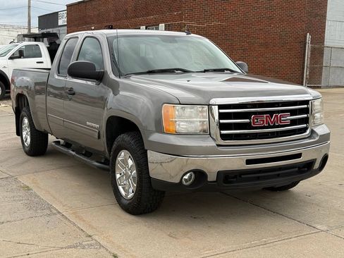 Used 2013 GMC Sierra 1500 SLE w/ Power Tech Package AWD/4WD image 4